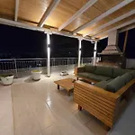 Penthouse Nea Smirni