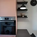 New Cozy Apt With Balcony Close To Analipsi Metro