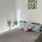 Beautiful Private Double Bedroom In Thessaloniki