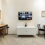 Comfortable Studio Near Panathenaic Stadium