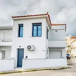 Windmill Escape Apartments B