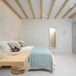 Antony Suites (Adults Only)