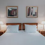 Xenon Inn