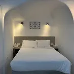 Theodora Suites (Adults Only)