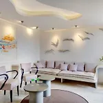 Kouros Art Hotel (Adults Only)