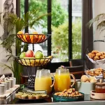 Athens Capital Suites-Mgallery Collection