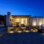 Rising Moon Villa Near Naousa And The Beach