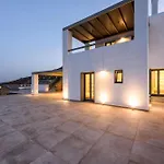Rising Moon Villa Near Naousa And The Beach