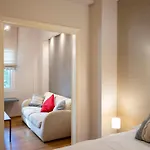 Modern 1-Bedroom Retreat In Pangrati