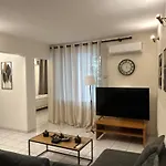 Cozy Apartment By Athens