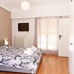 Sunny Penthouse For Balcony Lovers