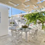Villa Zeos - Cycladic House Close To The Beach