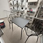 Kaf23 - 2Br Apt With Balcony