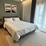 Kaf23 - 2Br Apt With Balcony