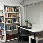 Ping Pong Flat Studio