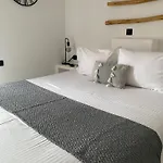Thiramna Apts Kythnos