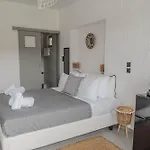 Merichas Sea View Suites