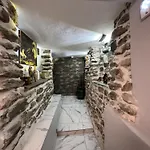 Ioanis Deluxe House