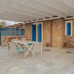 Crown Luxurious Residences, Kythnos