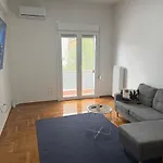 Comfortable Apartment In The Heart Of Athens