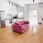 Julia'S City Apartment