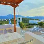 Georgia Rooms Milos