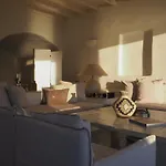 Ochre Dream, Beach Front & Sunset Villa Naousa