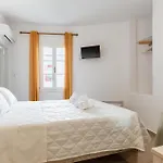 Anchor Yalos - Double Bed Room 3