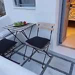 Sun San Suite 1