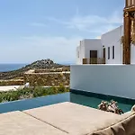 Charisma Hotel And Wellness Club