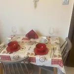 Emvelia Suites