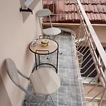 Angelos Apartment