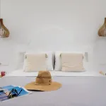 Manios Suites