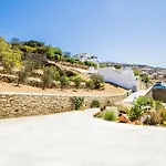 Triantaros Familly House