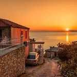 ¨Με Θέα Το Ηλιοβασίλεμα¨