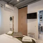 Caper-2 Bedroom Traditional Home With Amazing View