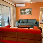 Flisvos Elite Seafront Luxury Apartment