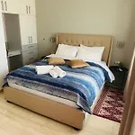 Royal Red Suite No2 Piraeus Port