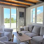 'Paraside' Seaside Villa In Delfini Says Netflix