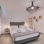 Grand Villa Reve Naousa Paros