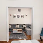 Esperidon Luxury Apartment Glyfada
