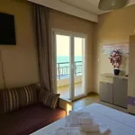 Studio Just On The Beach