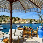 Marias Sea House