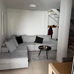 Stylish Studio Apartment - 8F House