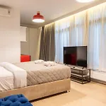 Tsakalof 10 Central Apartment By Superhost Hub