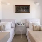 Luxury Villa With Stunning Views Above Kalo Livadi
