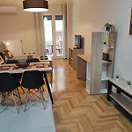 Alexandra 'S Home