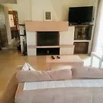 Glyfada 1Bedroom Unit With Fireplace