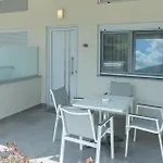 Fani Luxury Apartments Stavros