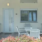 Fani Luxury Apartments Stavros